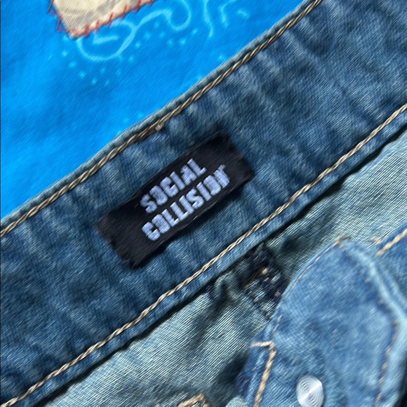 Blue Mini Skater Skirt with Ruffled Cargo Style - Picture 3 of 3